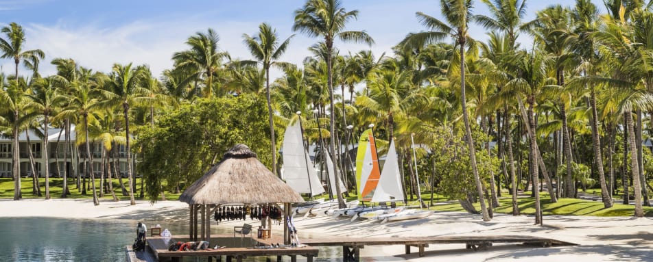 ClubOneBoatHouseExterior 