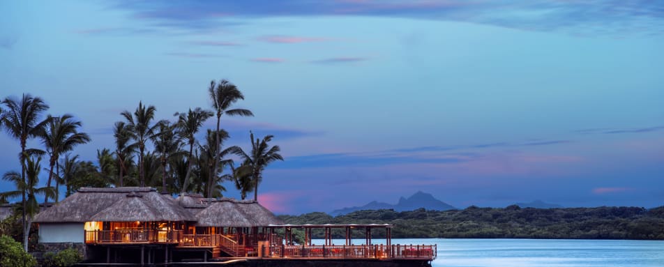 TapasakeExteriorDusk 