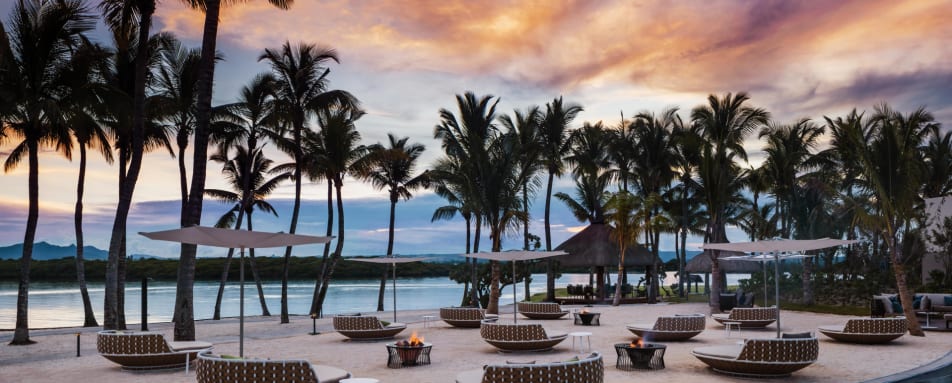 LaPointeBarSunsetApro 