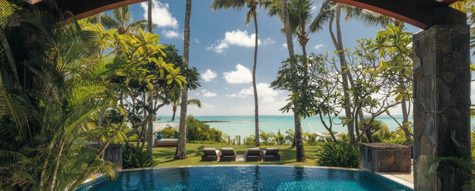 Villa1PoolGardenView 