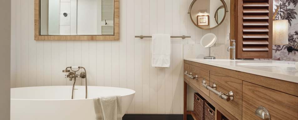 Prestige Junior Suite Bathroom - Paradise Cove Hot 