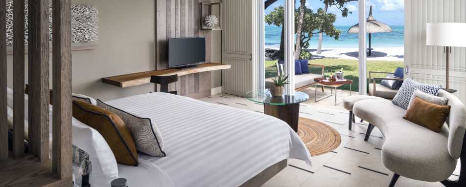 Junior Suite Frangipani Club Beach Access  