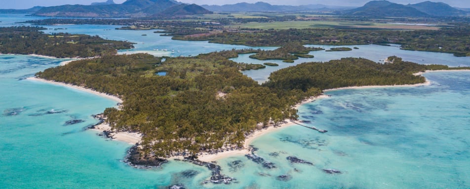 Aerial of Ilot Mangenie private islan 