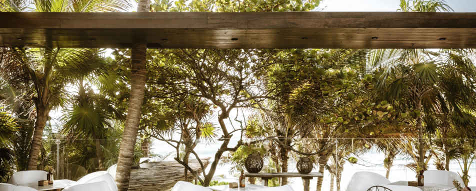 Bar seating - Be Tulum