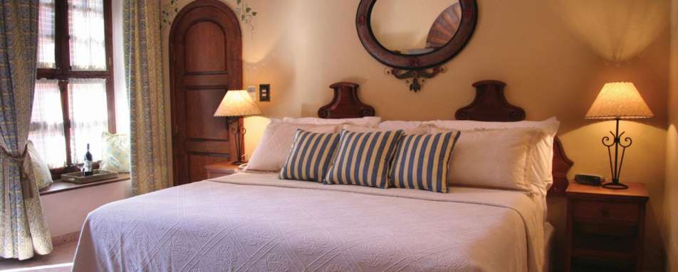 Casa Caballo Room - Casa de Sierra Nevada