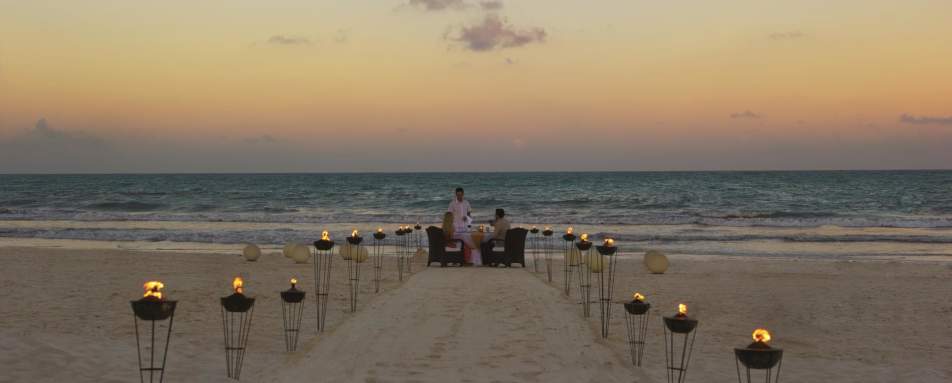 Private beach dining   - Belmond Maroma Resort & Spa