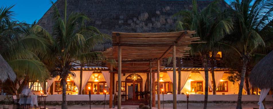 Walkway from the Beach - Casa Sandra