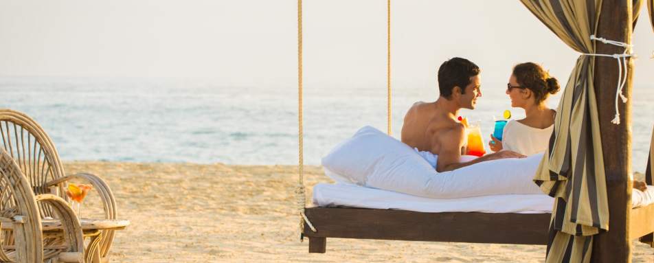 El Faro private beach - Hotel Guaycura