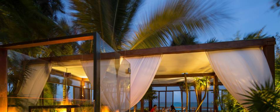 Outdoor dining - Jashita