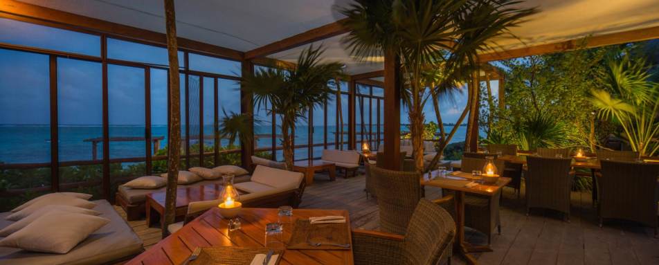 Outside dining - Jashita