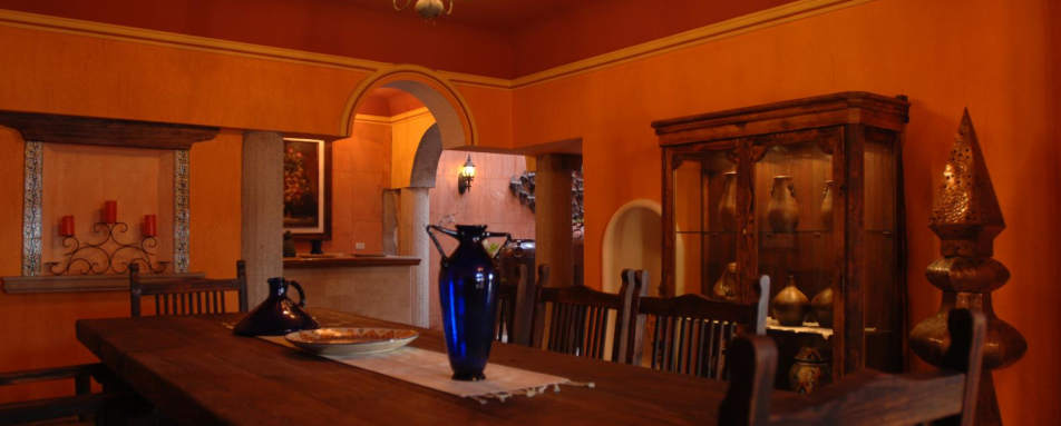 Dining Room - Posada de las Flores La Paz