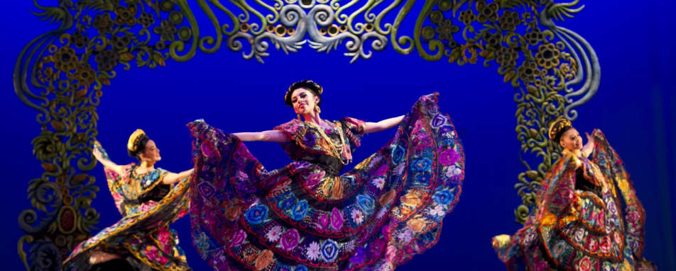 Mexico Folkloric Ballet - Mayan Mysteries & the Caribbean Coast 