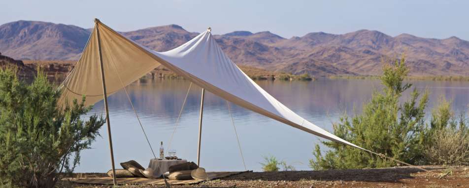 Lunch by Ouarzazate lake - Dar Ahlam