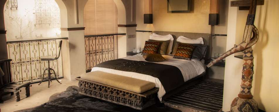 Demani Suite Bed - Karawan Riad