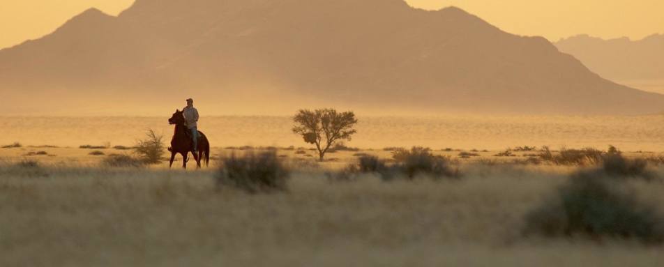 Riding at the lodge - Desert Homestead