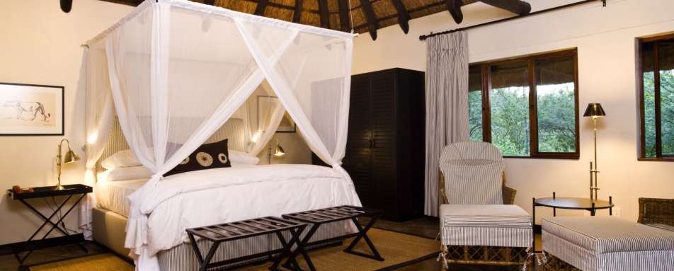 Inside a Cottage - Mushara Lodge