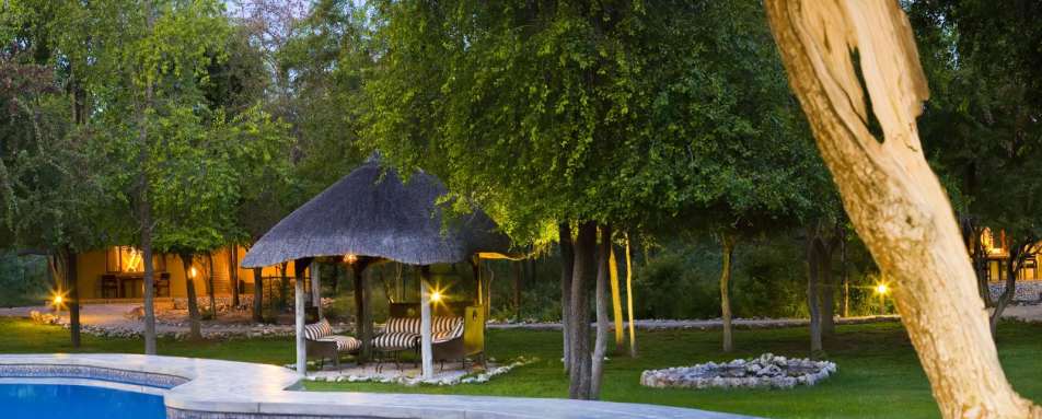 The swimming pool - Mushara Lodge
