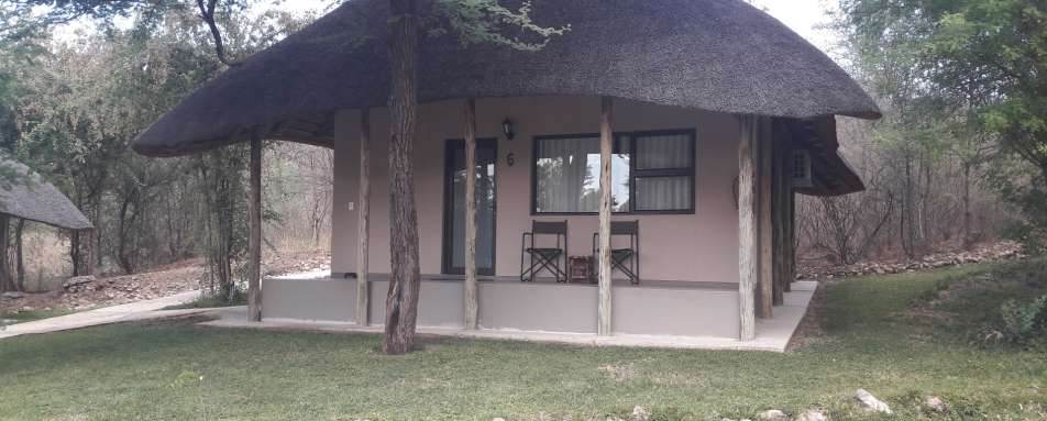 Chalet Exterior - Shametu River Lodge & Campsite