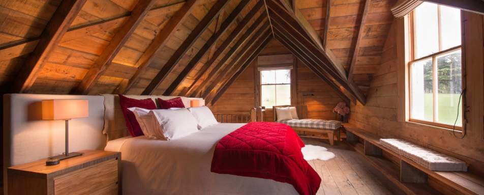 Shepherd's Cottage bedroom - Annandale