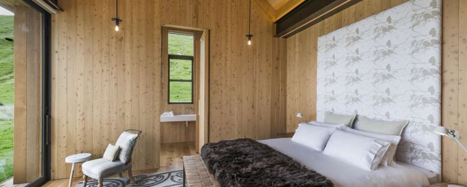 Scrubby Bay bedroom - Annandale