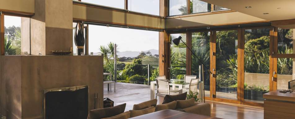 First Light Lounge - Eagles Nest 