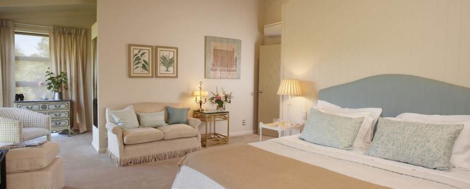 Cottage downstairs bedroom - Edenhouse