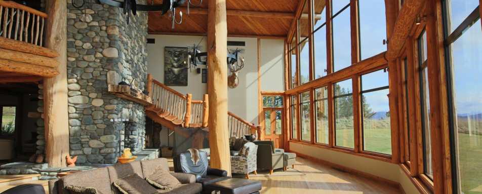 Lounge   - Fiordland Lodge