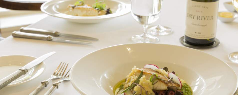 Dining - Kauri Cliffs 