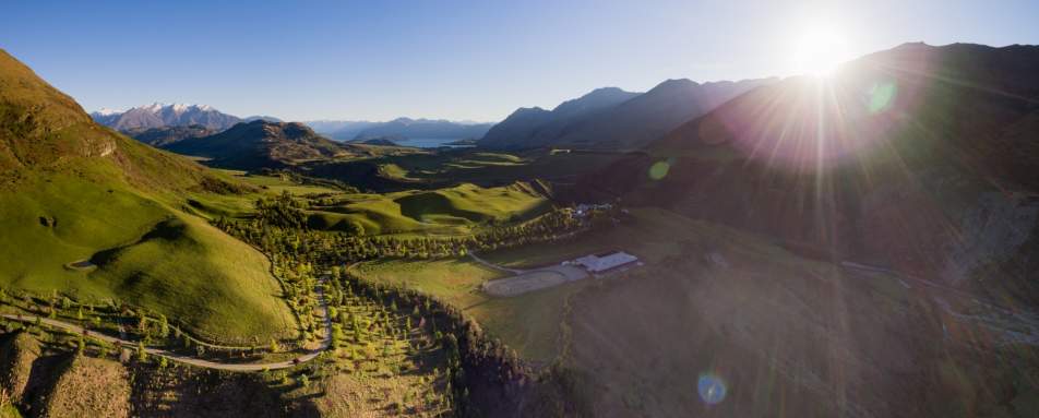 Sunrise - Mahu Whenua Ridgeline Homestead & Eco Sanctuary