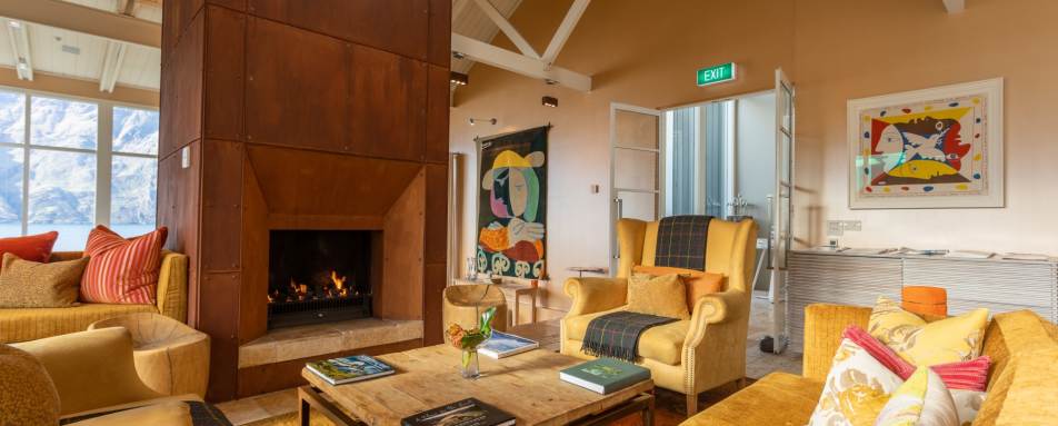 Upper Lounge - Matakauri Lodge 