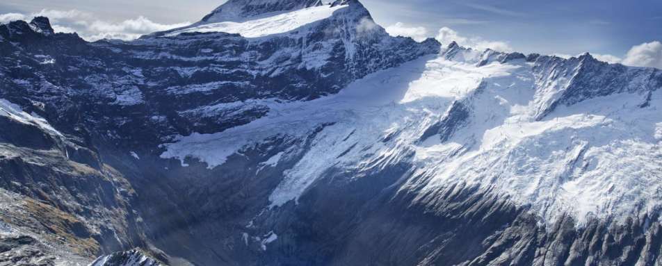 Views - Minaret Station