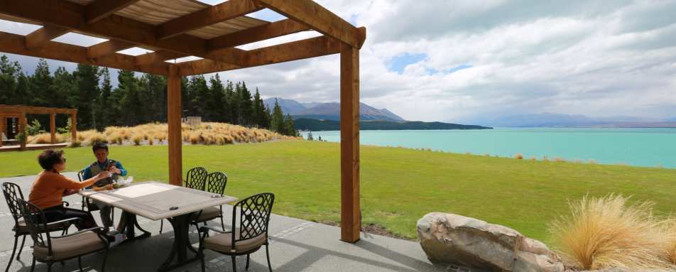 Dining - Mt Cook Lakeside Retreat  