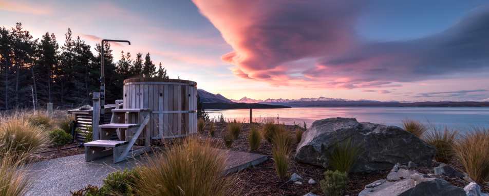 Outdoors - Mt Cook Lakeside Retreat 