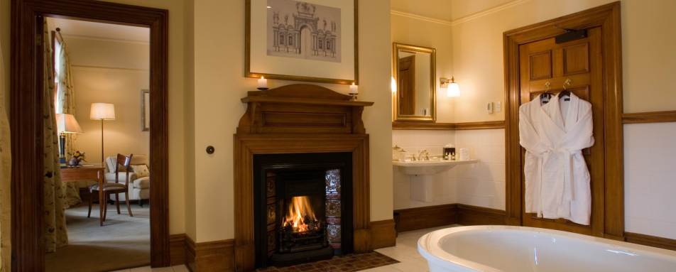 Verandah Suite bathroom - Otahuna Lodge