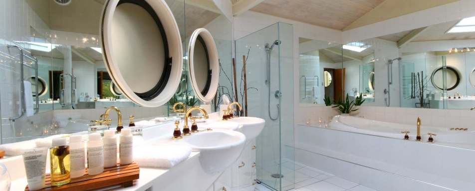 Bathroom - Solitaire Lodge