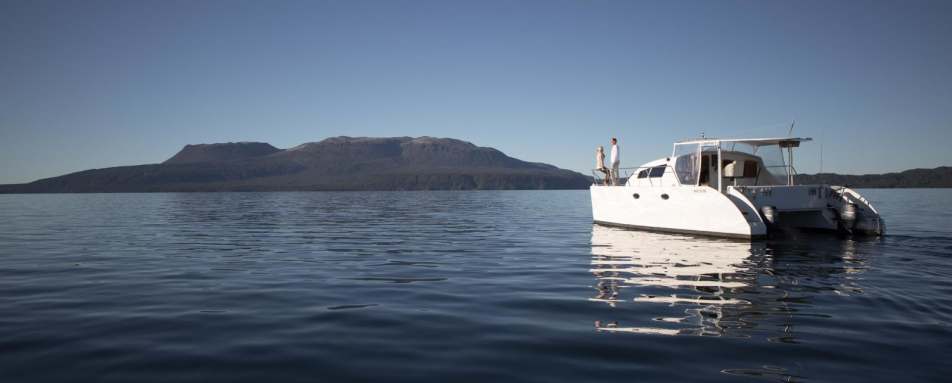 Catamaran Excursion - Solitaire Lodge