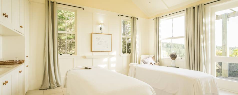 Treatment Room - The Farm at Cape Kidnappers 