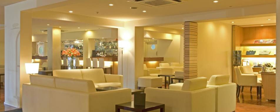 Guest Lobby - The George