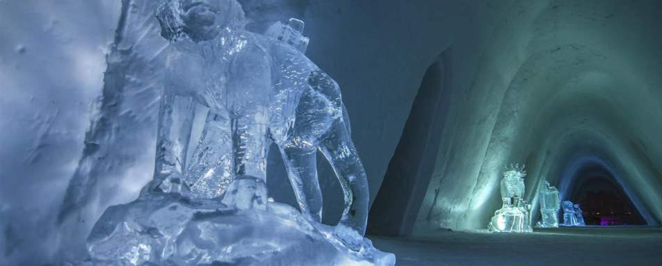Ice Sculpture - Kirkenes Snow Hotel