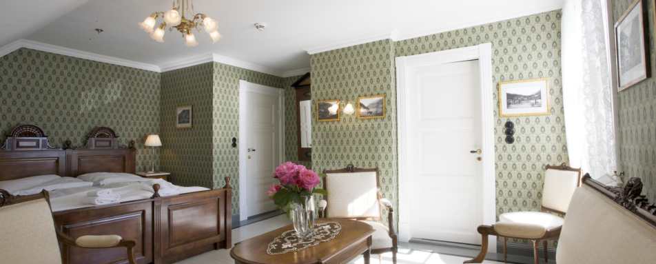 Bedroom - Walaker Hotel