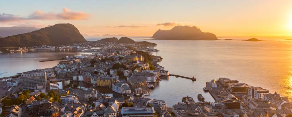 Explore Alesund on foot