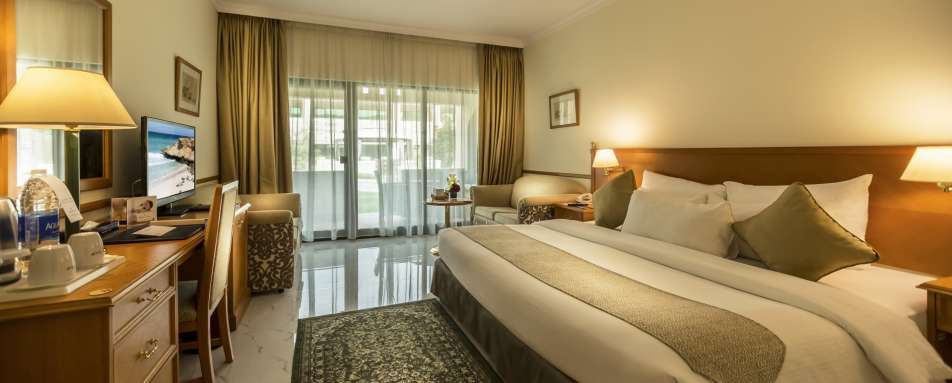 Bedroom - Golden Tulip Nizwa