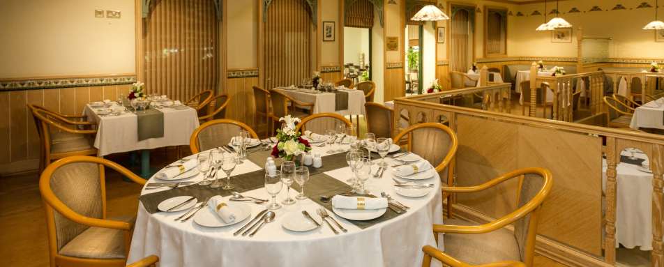 Restaurant - Golden Tulip Nizwa