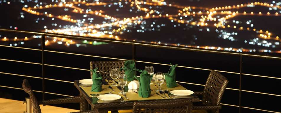 The View by night - The View