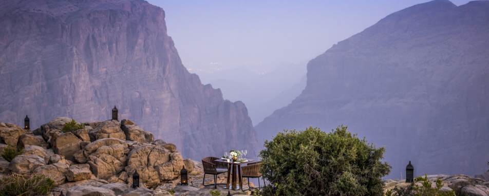 Private dining in Al Hajar Mountains 