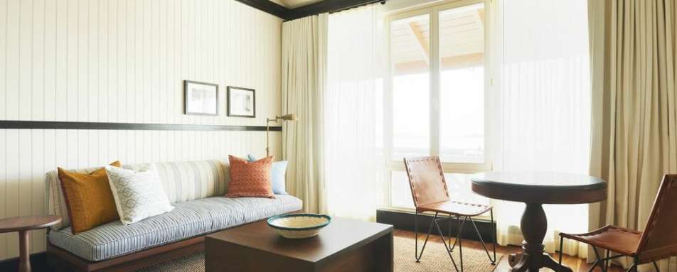 Havana meets New Orleans decor - American Trade Hotel