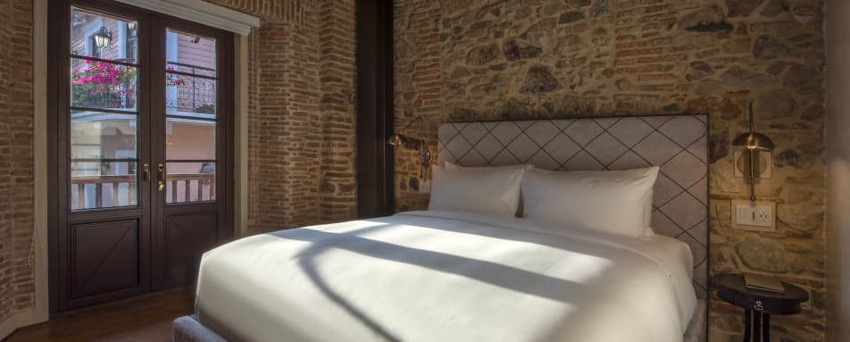 one King bed Casco View 