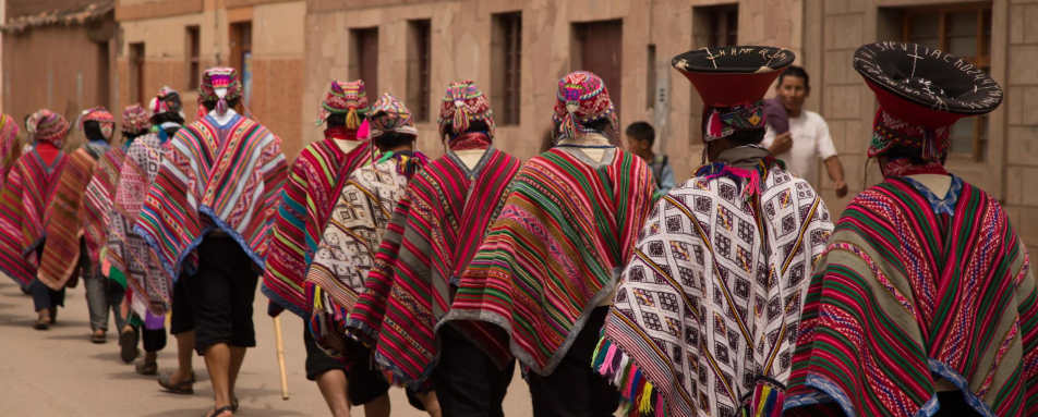 Locals    - Explora Valle Sagrado
