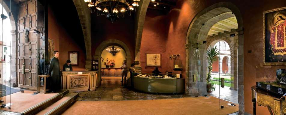 Hotel Entrance - Hotel Monasterio