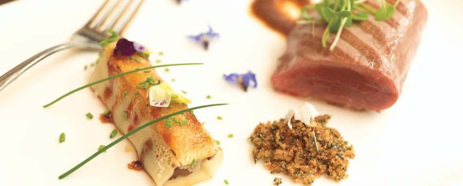 Fine dining - Belmond Sanctuary Lodge